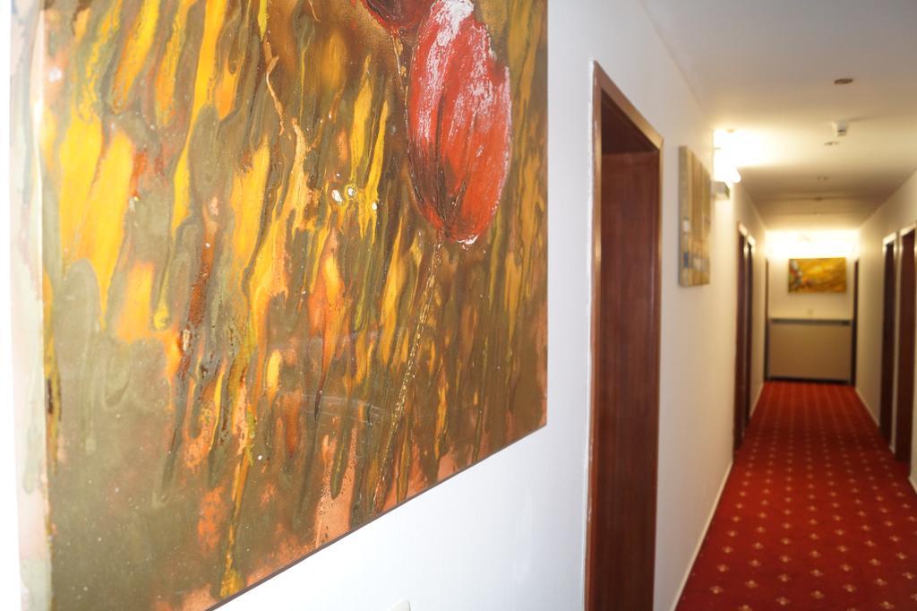 Hotel Rahlstedter Hof Хамбург Екстериор снимка
