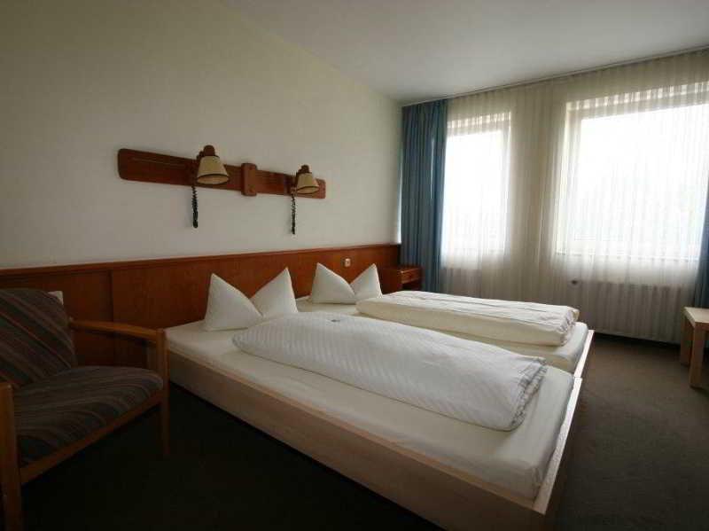 Hotel Rahlstedter Hof Хамбург Екстериор снимка