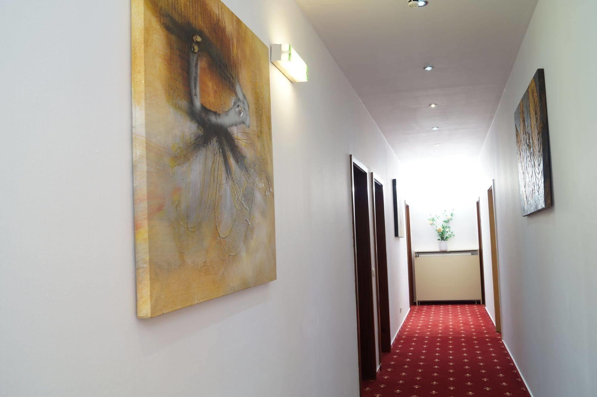 Hotel Rahlstedter Hof Хамбург Екстериор снимка